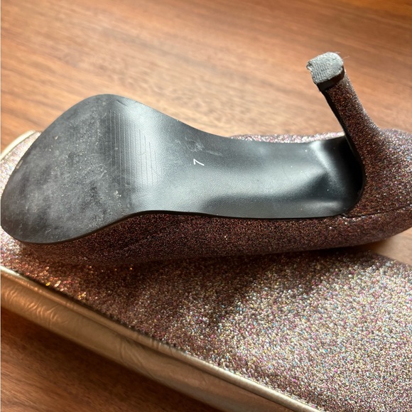 4” Sparkling heels with matching clutch - Picture 3 of 9